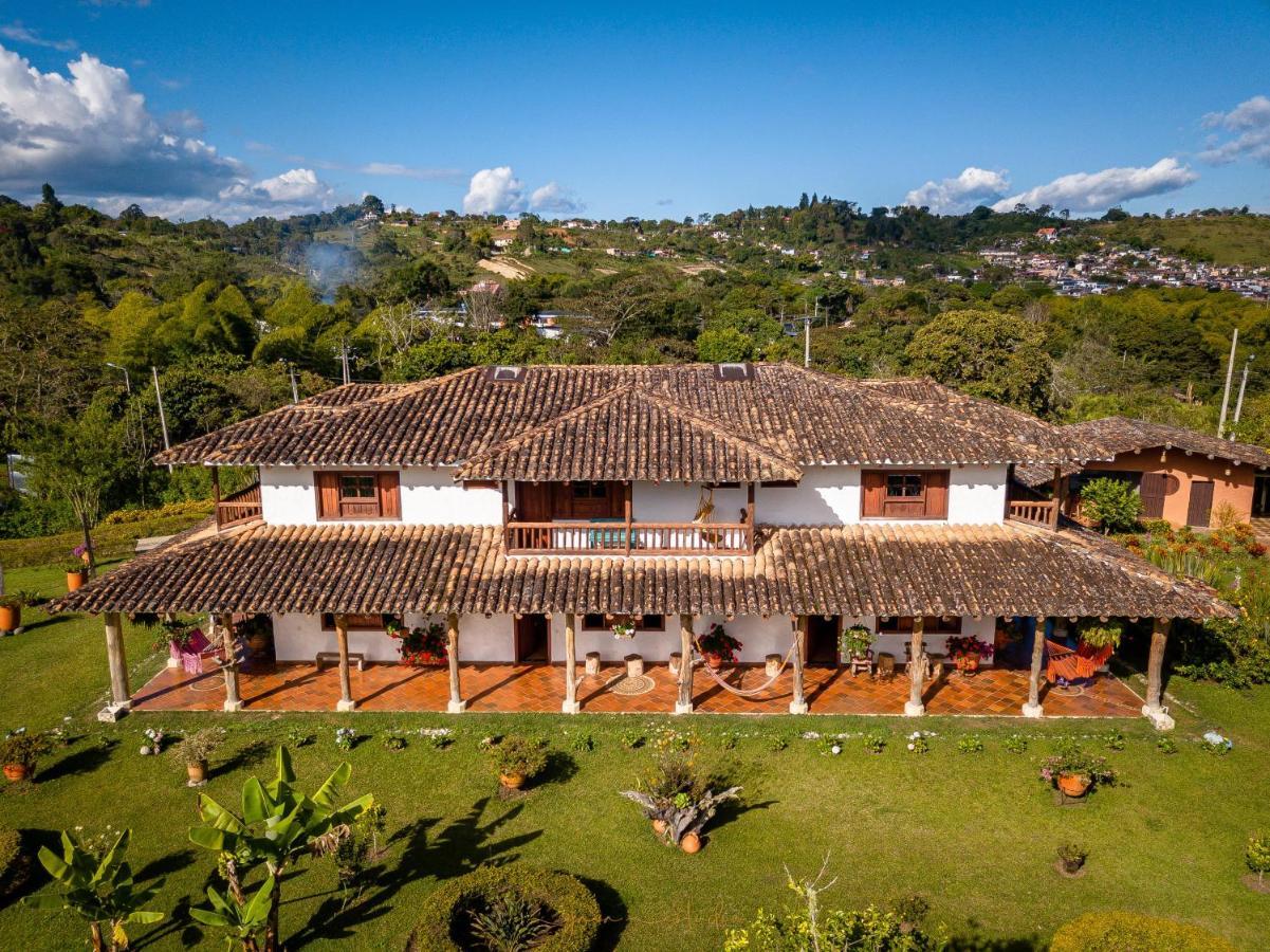 Hotel Estorake San Agustin  Luaran gambar